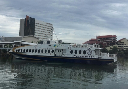 ferry-at-batam-centre